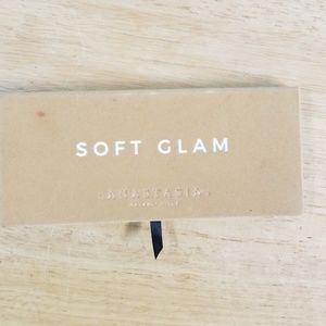 ABH Soft Glam Palette